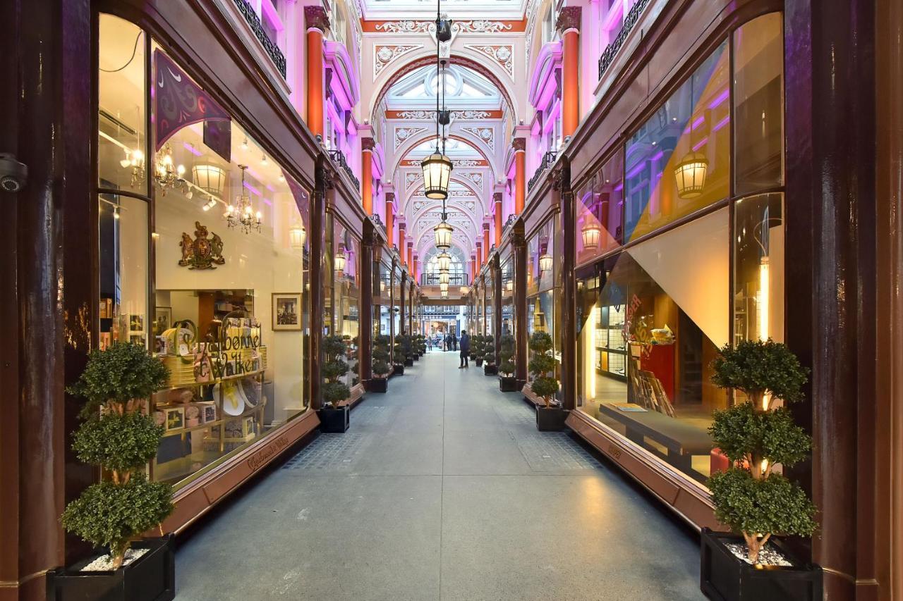 Choice - Mayfair - Piccadilly * Londen